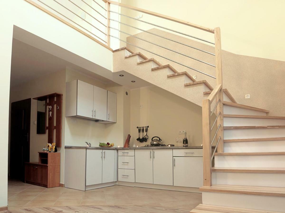 Apartamenty Przy Trakcie Cesarskim แวงก์เยียร์สกา กูร์กา ภายนอก รูปภาพ